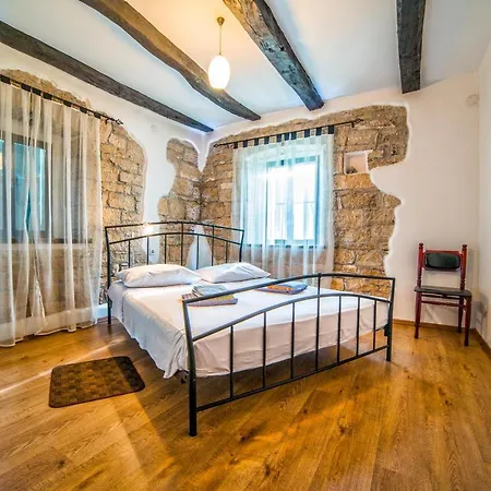 Villa Hh šterna Brajkovici (Pazin)