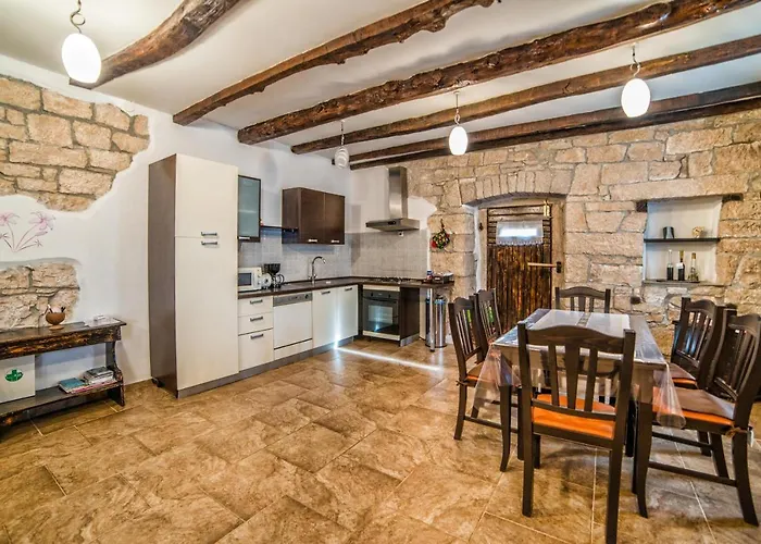 Hh Sterna Villa *